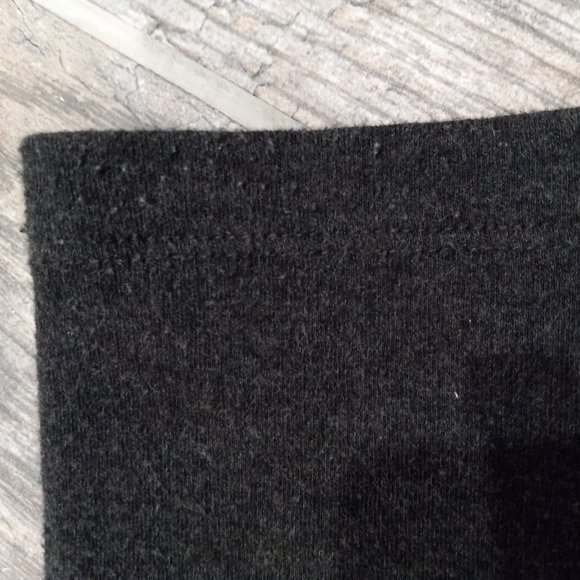 Banana Republic Grey Cotton V Neck Tee - Picture 9 of 10